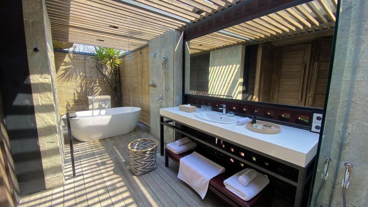 Djoglo Luxury Bungalow Wendit Номер фото